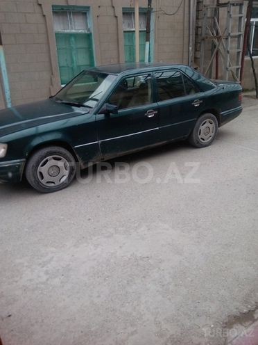 Mercedes E 260 1987, 280,000 km - 2.6 l - Bakı