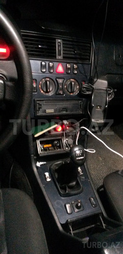 Mercedes C 220 1999, 329,000 km - 2.2 l - Bakı