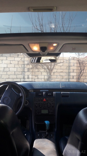 Mercedes E 240 1998, 245,000 km - 2.4 л - Bakı