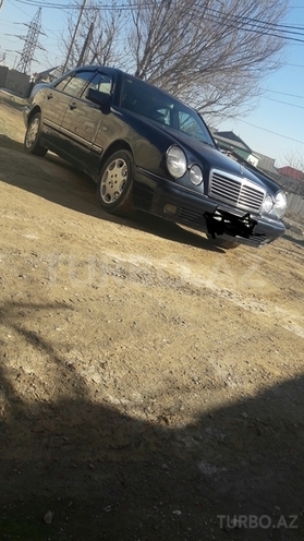 Mercedes E 240 1998, 245,000 km - 2.4 л - Bakı