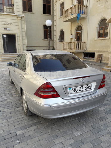 Mercedes C 270 2001, 417,000 km - 2.7 l - Bakı