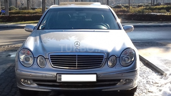 Mercedes E 240 2004, 189,000 km - 2.6 л - Siyəzən