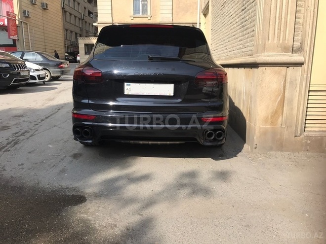 Porsche Cayenne 2015, 27,000 km - 3.6 l - Bakı