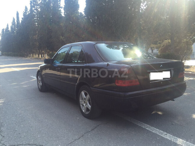 Mercedes C 230 1996, 218,000 km - 2.3 l - Sumqayıt