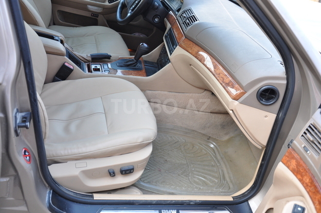 BMW 523 1999, 212,000 km - 2.5 l - Bakı