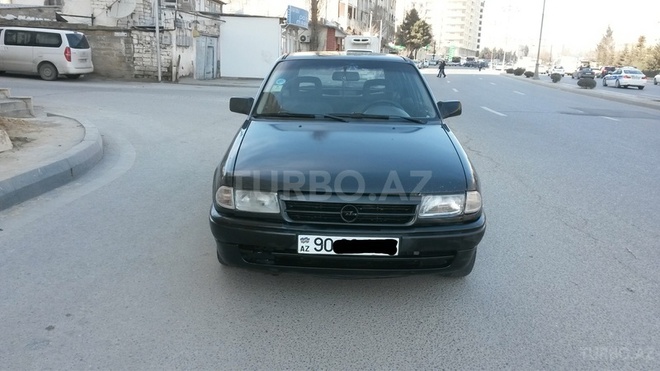 Opel Astra 1995, 196,000 km - 1.7 l - Bakı
