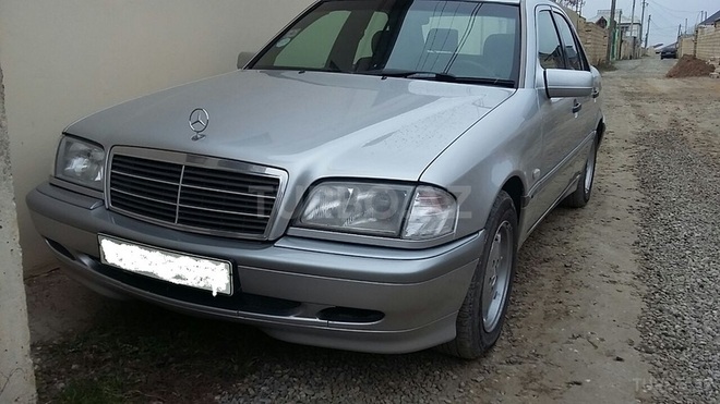 Mercedes C 220 1999, 180,000 km - 0.2 l - Bakı