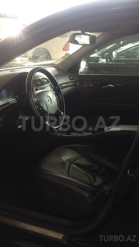 Mercedes E 220 2005, 208,000 km - 2.2 l - Bakı