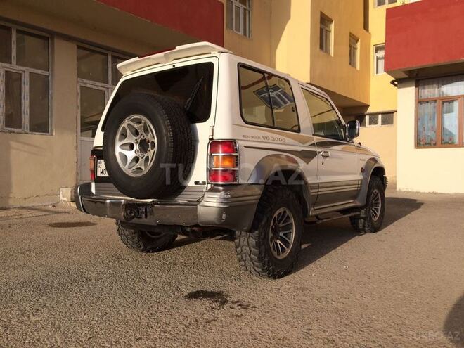 Mitsubishi Pajero 1995, 80,000 km - 3.0 l - Bakı