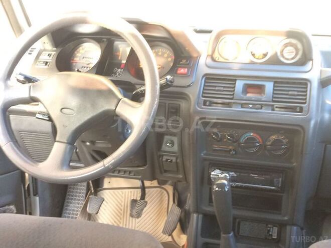 Mitsubishi Pajero 1995, 80,000 km - 3.0 l - Bakı
