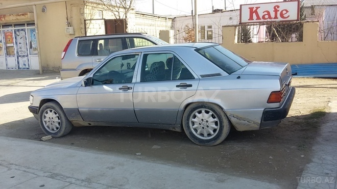 Mercedes 190 1992, 215,000 km - 2.0 л - Bakı