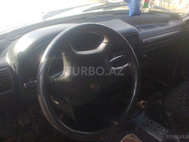GAZ 31105 2005, 138 km - 2.3 л - Quba