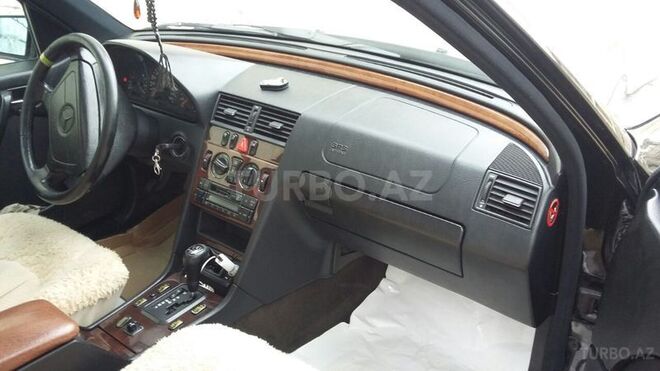Mercedes C 230 1998, 286,000 km - 2.3 l - Bakı