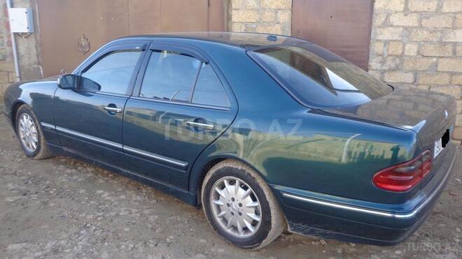 Mercedes E 220 2001, 370,000 km - 2.2 л - Bakı