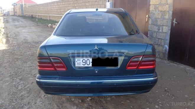 Mercedes E 220 2001, 370,000 km - 2.2 л - Bakı