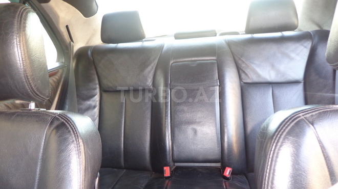 Mercedes E 220 2001, 370,000 km - 2.2 л - Bakı