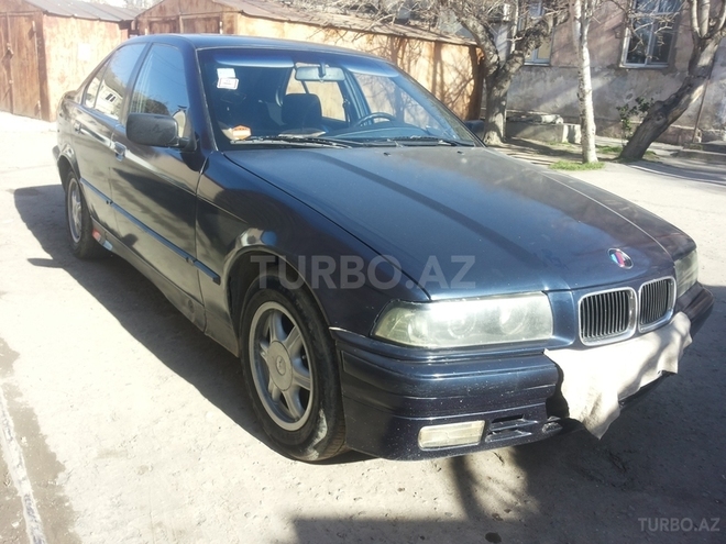 BMW 318 1992, 308,547 km - 1.8 l - Bakı