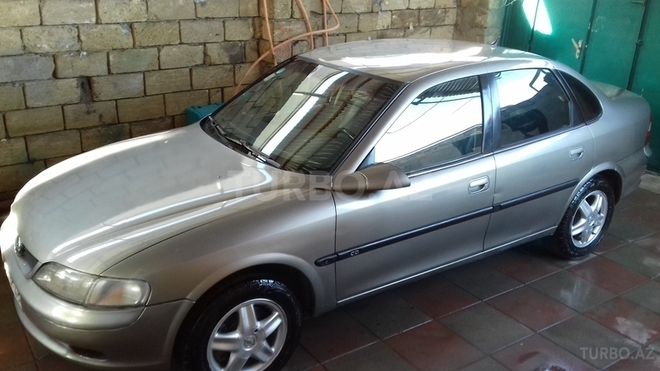 Opel Vectra 1996, 240,000 km - 2.0 l - Bakı