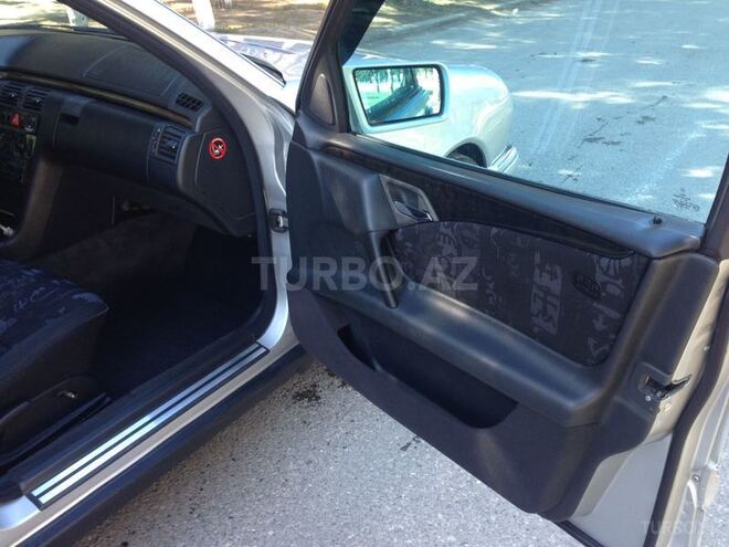 Mercedes E 230 1996, 294,025 km - 2.3 l - Sumqayıt