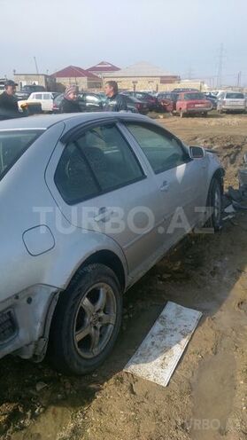 Volkswagen Jetta 2003, 300,000 km - 2.0 l - Bakı