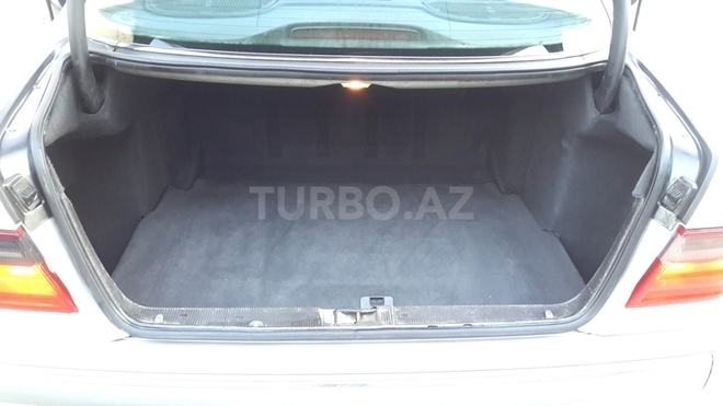 Mercedes E 270 2001, 350,000 km - 2.7 l - Bakı