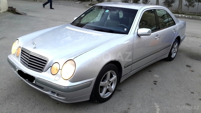 Mercedes E 270 2001, 350,000 km - 2.7 l - Bakı