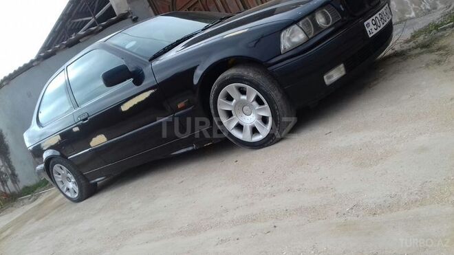 BMW 318 1995, 274,000 km - 1.8 l - Bakı