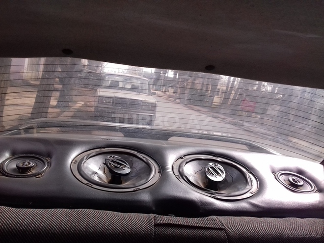 LADA (VAZ) 2115 2003, 360,000 km - 1.5 l - Xudat