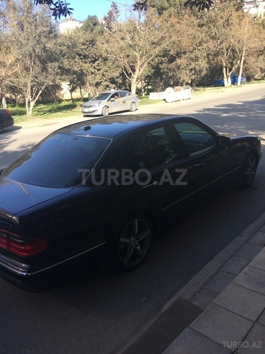 Mercedes E 320 1999, 223,000 km - 3.2 l - Bakı