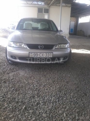 Opel Vectra 1999, 254,100 km - 1.6 l - Saatlı