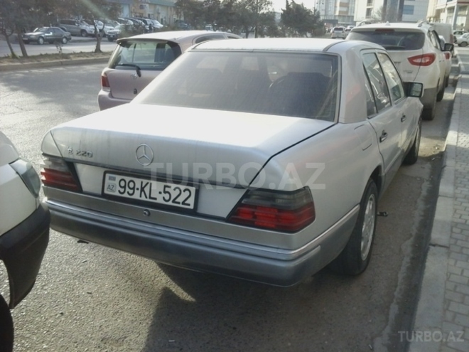 Mercedes E 200 1992, 370,000 km - 2.0 l - Bakı