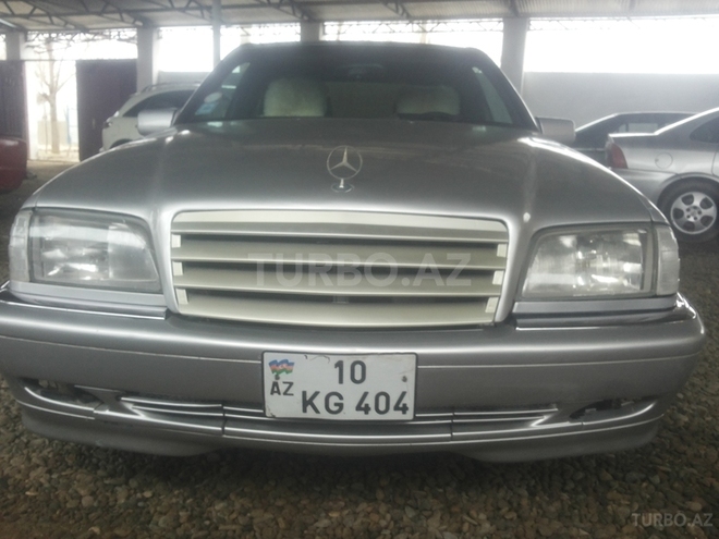 Mercedes C 220 1996, 210,000 km - 1.6 л - Saatlı