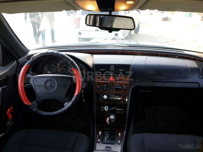 Mercedes C 320 1996, 280,000 km - 2.3 l - Bakı