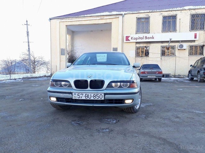 BMW 528 1997, 260,000 km - 2.8 л - Gədəbəy