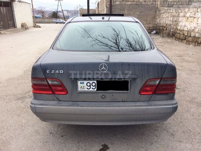 Mercedes E 240 2001, 208,023 km - 2.6 l - Bakı