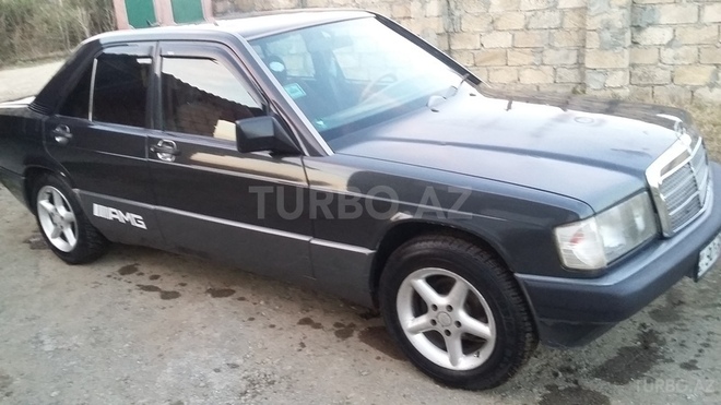 Mercedes 190 1990, 310,447 km - 2.0 l - Astara