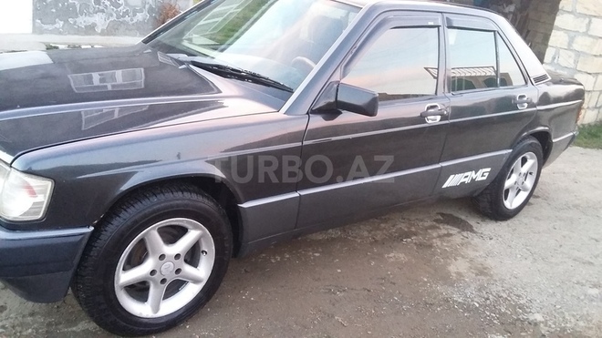Mercedes 190 1990, 310,447 km - 2.0 l - Astara