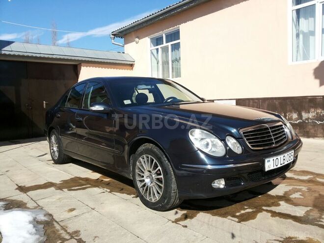 Mercedes E 260 2004, 196,500 km - 2.6 l - İsmayıllı