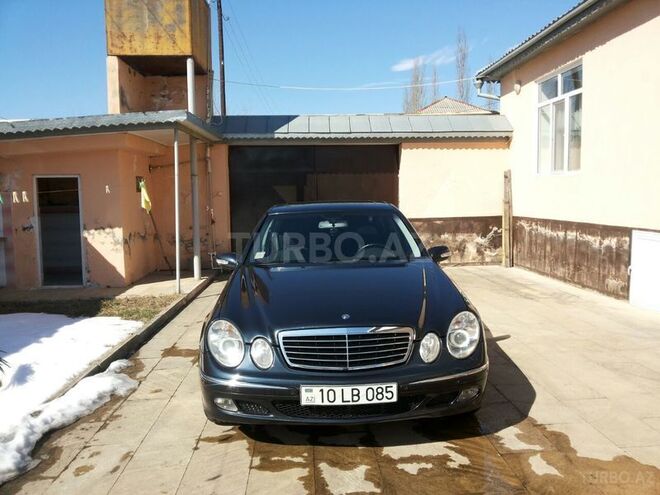 Mercedes E 260 2004, 196,500 km - 2.6 l - İsmayıllı