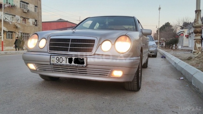 Mercedes E 200 1995, 3,933,133 km - 2.0 l - Şirvan