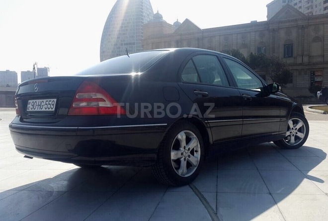 Mercedes C 240 2000, 220,000 km - 2.4 l - Bakı