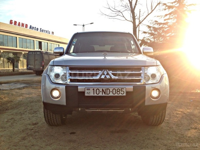Mitsubishi Pajero 2008, 126,500 km - 3.0 l - Bakı