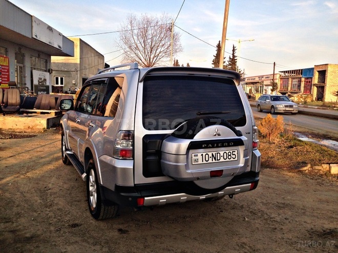 Mitsubishi Pajero 2008, 126,500 km - 3.0 l - Bakı