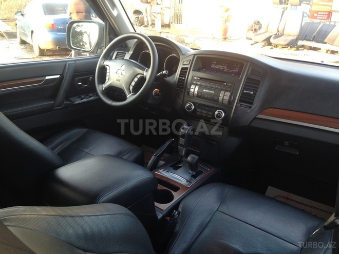 Mitsubishi Pajero 2008, 126,500 km - 3.0 l - Bakı