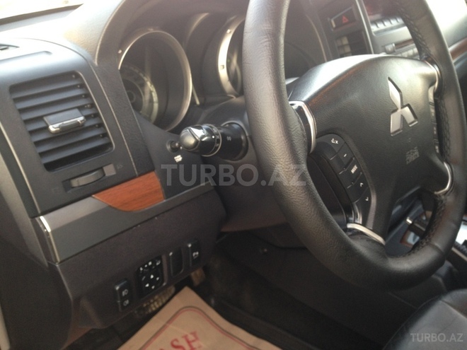 Mitsubishi Pajero 2008, 126,500 km - 3.0 l - Bakı