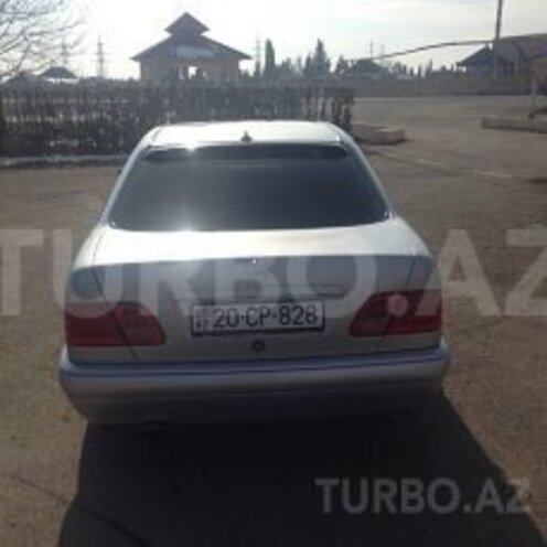 Mercedes E 200 1996, 350,000 km - 0.2 л - Gəncə