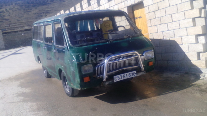 RAF  1982, 410,000 km - 2.4 l - Siyəzən