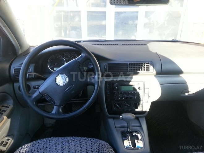 Volkswagen Passat 2003, 261,000 km - 1.8 l - Goranboy