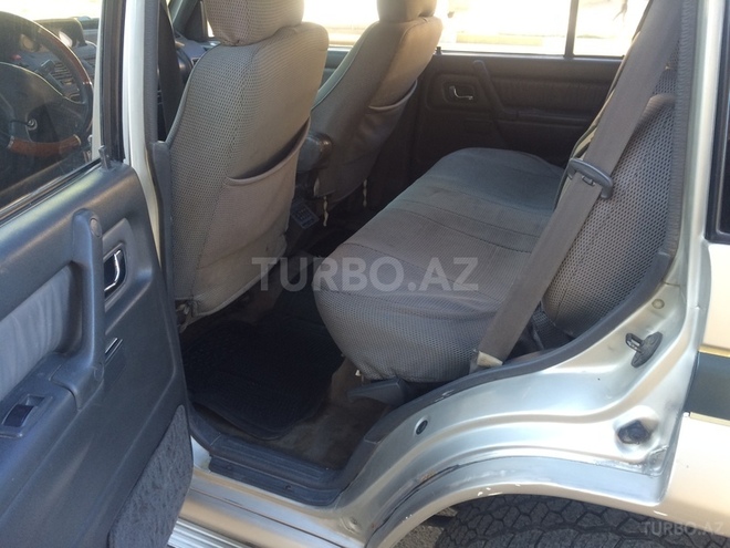 Mitsubishi Pajero 1992, 243,000 km - 2.5 л - Bakı
