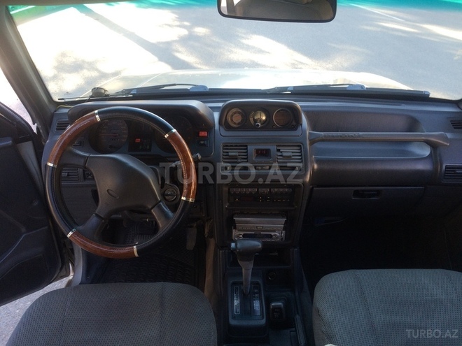 Mitsubishi Pajero 1992, 243,000 km - 2.5 л - Bakı